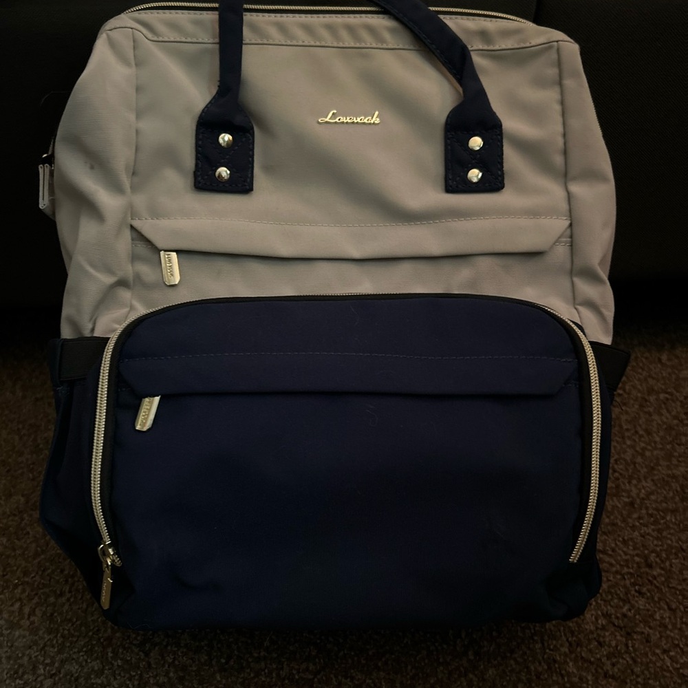 LOVEVOOK backpack w/ phone charger